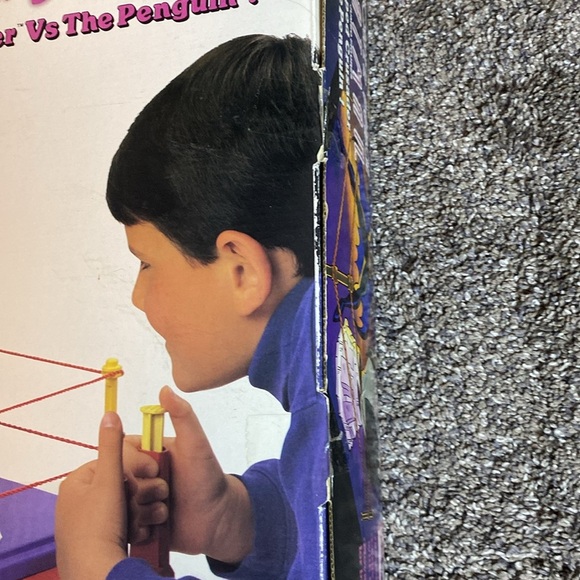 VINTAGE DC Power Punch BATMAN vs The Penguin NEW Like Rock ‘em Sock ‘em Robots - Picture 5 of 7